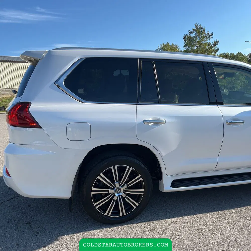 2021 Lexus LX 570 Three-Row