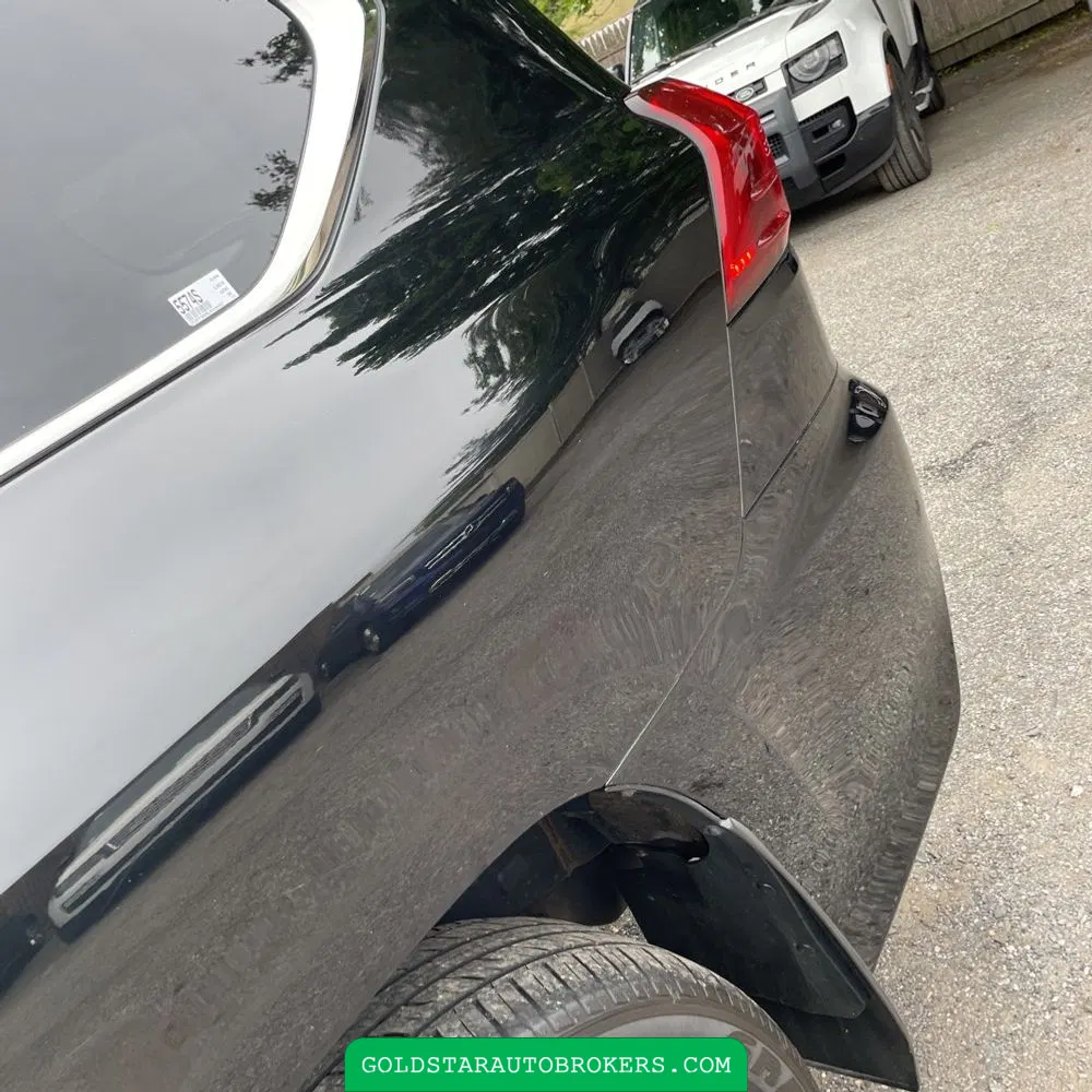 2020 Lexus LX 570 Two-Row