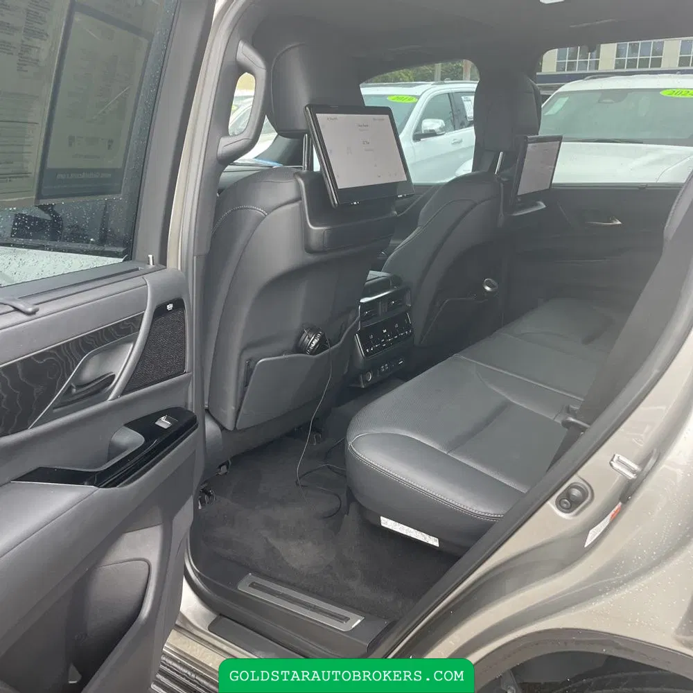 2022 Lexus LX 600 Luxury