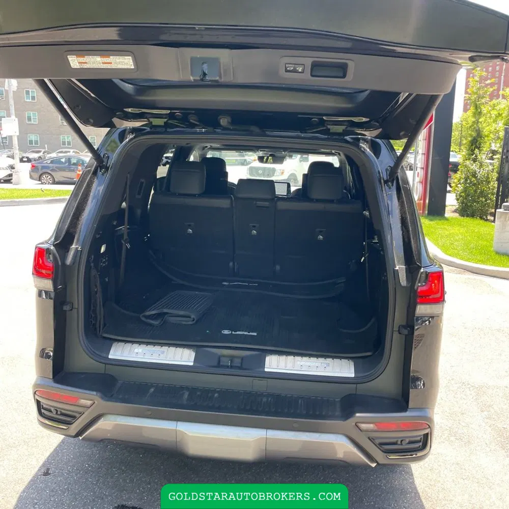 2022 Lexus LX 600 Luxury