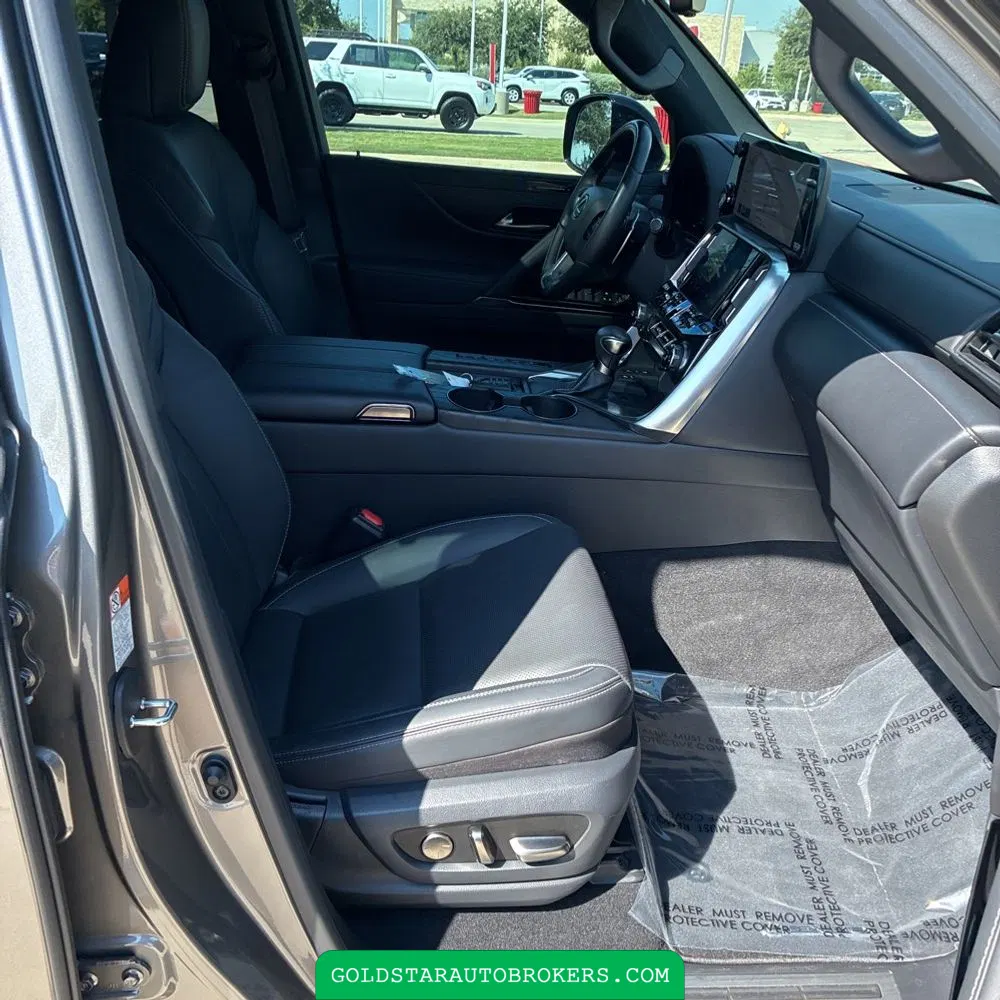 2022 Lexus LX 600 Luxury