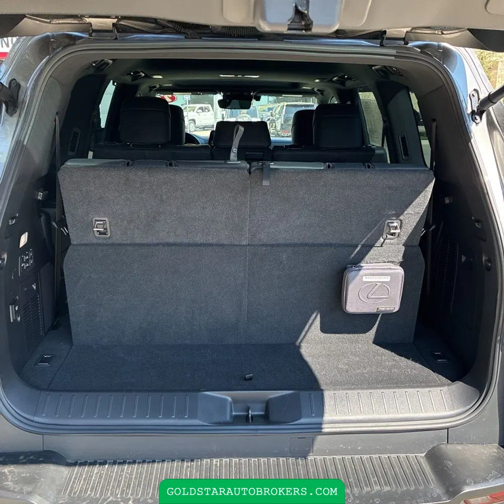 2022 Lexus LX 600 Luxury