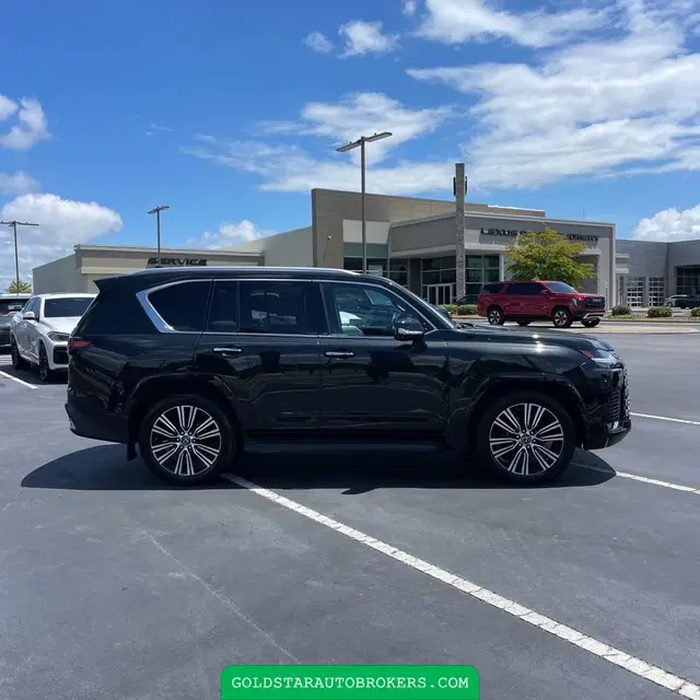 2022 Lexus LX 600 Luxury
