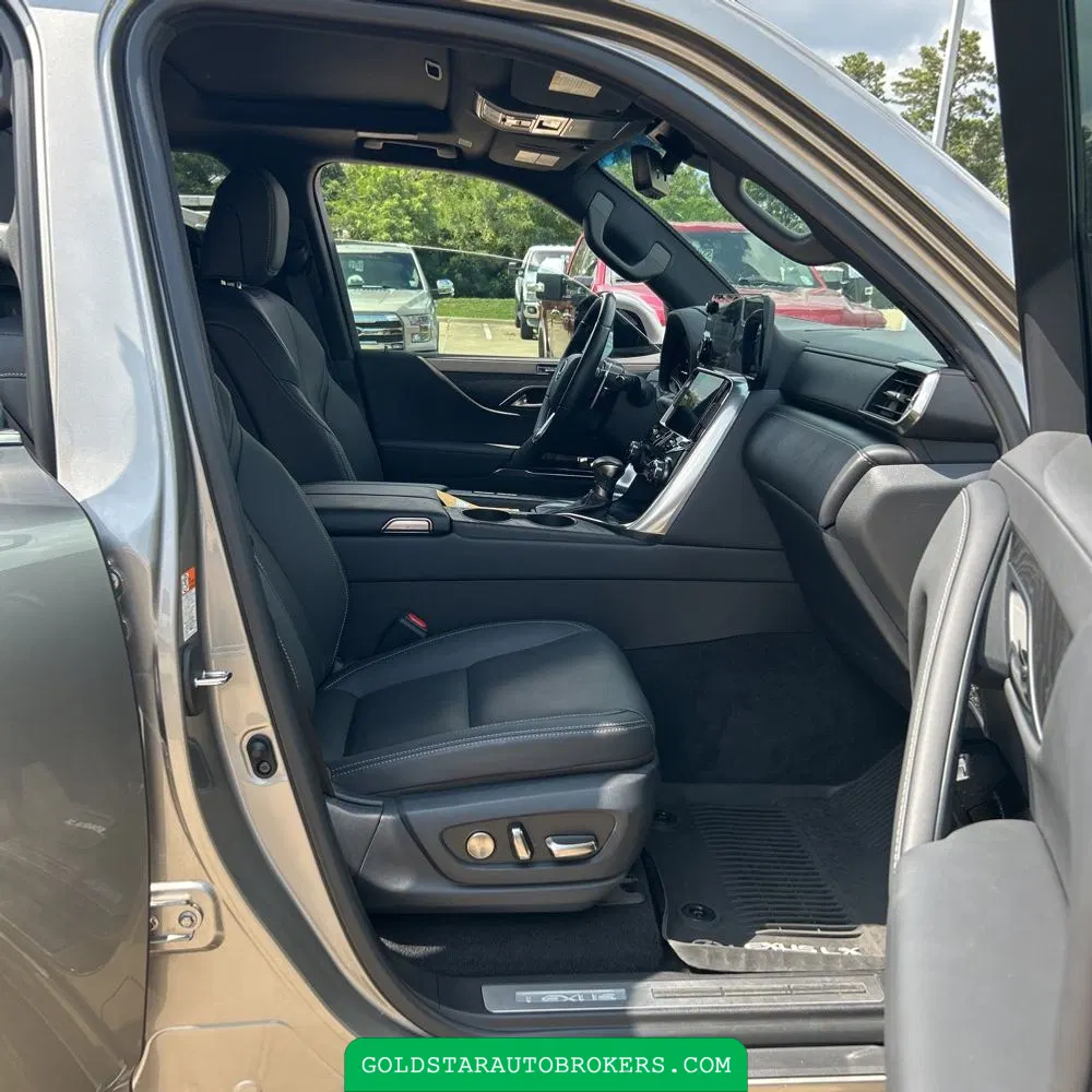 2023 Lexus LX 600 Luxury