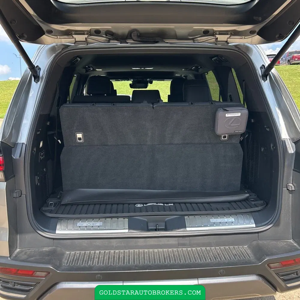2023 Lexus LX 600 Luxury