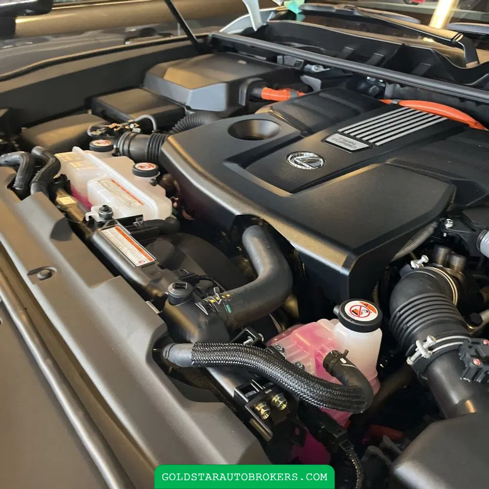 2025 Lexus LX 700h Luxury