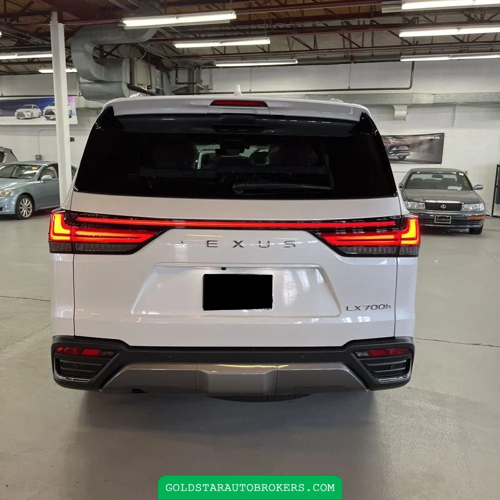 2025 Lexus LX 700h Luxury