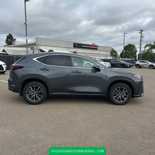 2025 Lexus NX 350h Premium