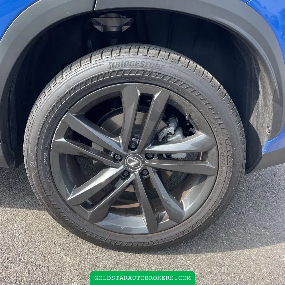 2025 Lexus NX 450h+ Base