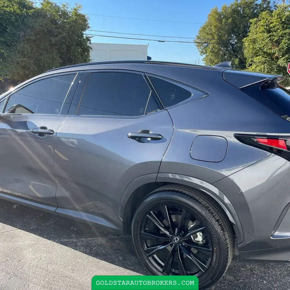 2025 Lexus NX 450h+ F SPORT Handling