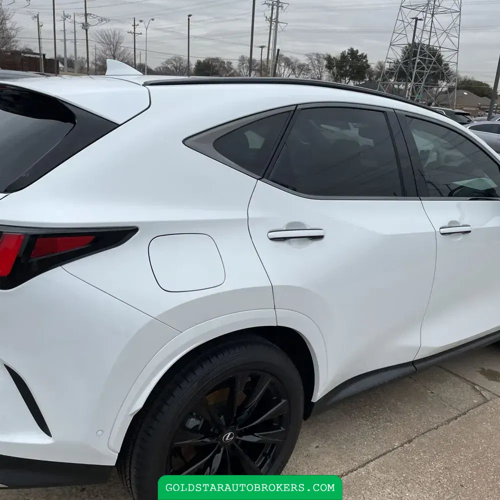 2025 Lexus NX 450h+ F SPORT Handling