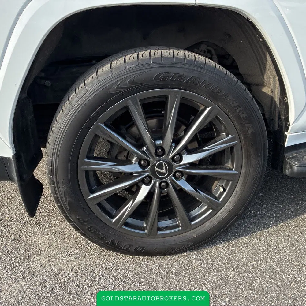 2024 Lexus LX 600 F SPORT Handling