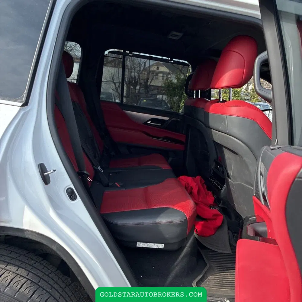 2024 Lexus LX 600 F SPORT Handling