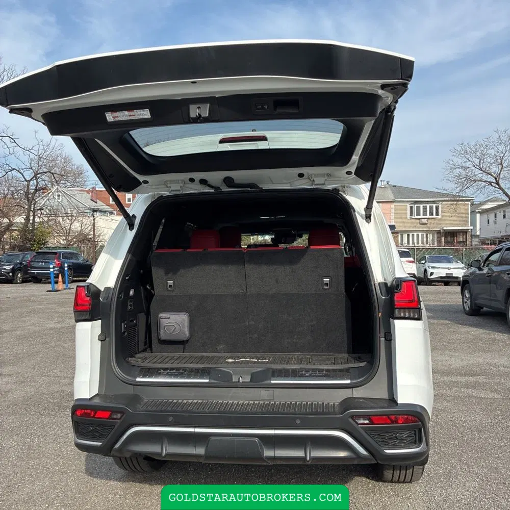2024 Lexus LX 600 F SPORT Handling