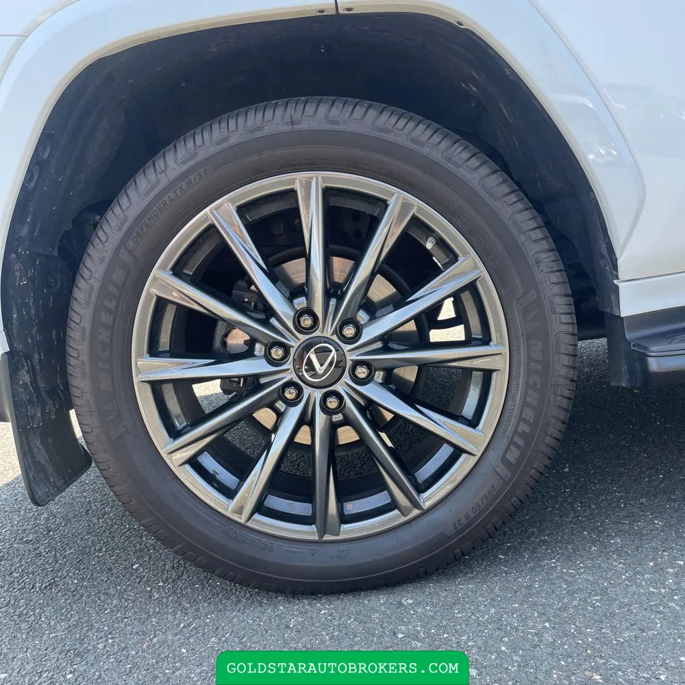 2023 Lexus LX 600 F SPORT Handling