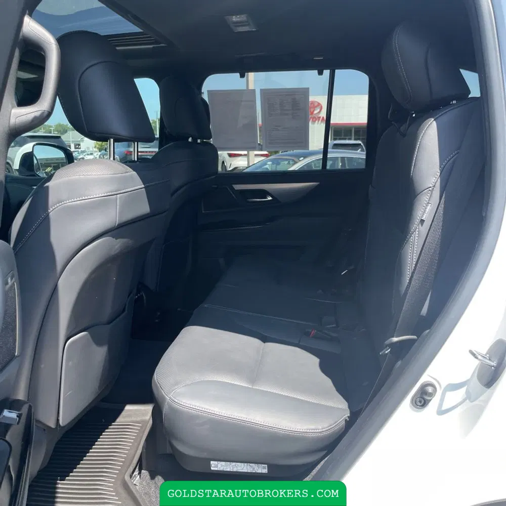 2023 Lexus LX 600 F SPORT Handling