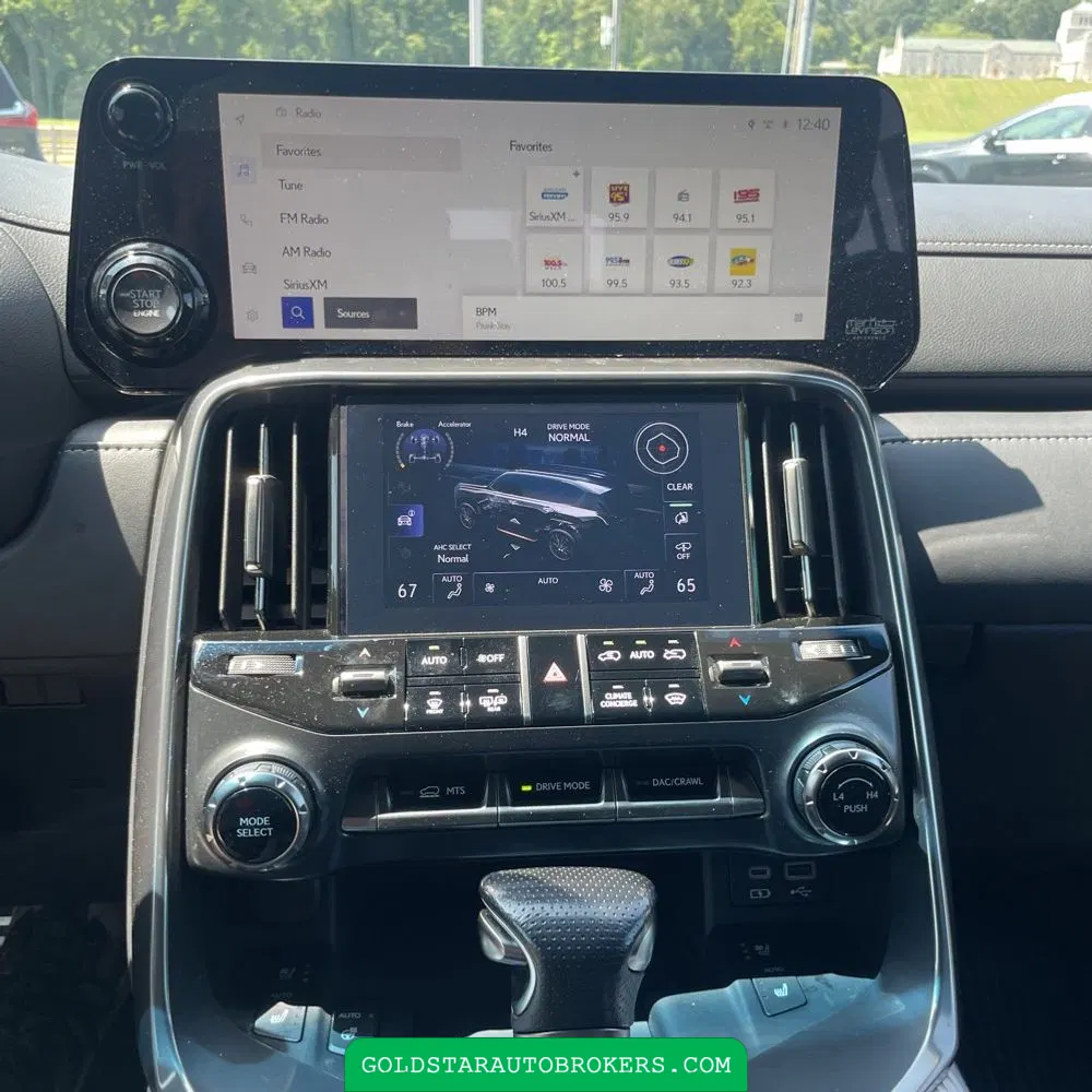 2023 Lexus LX 600 F SPORT Handling