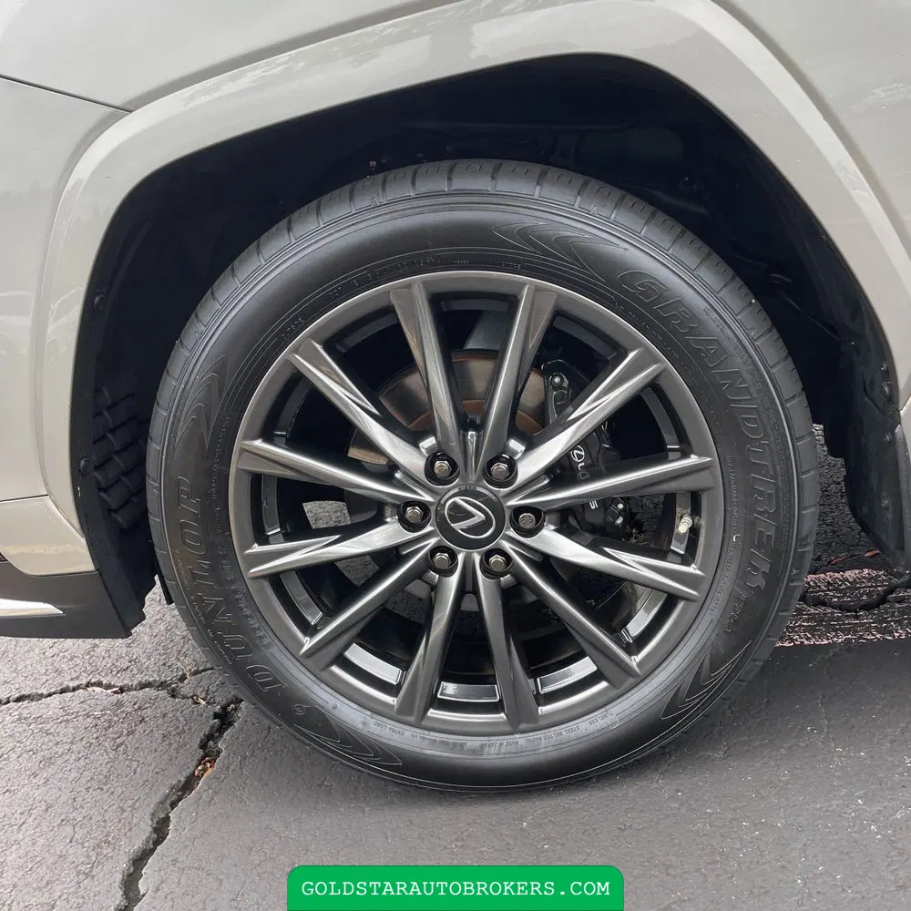 2023 Lexus LX 600 F SPORT Handling