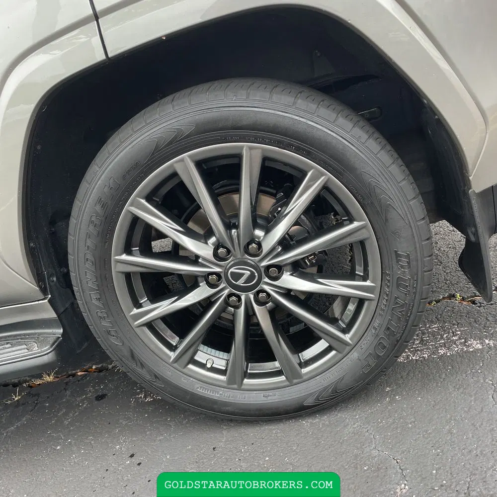 2023 Lexus LX 600 F SPORT Handling