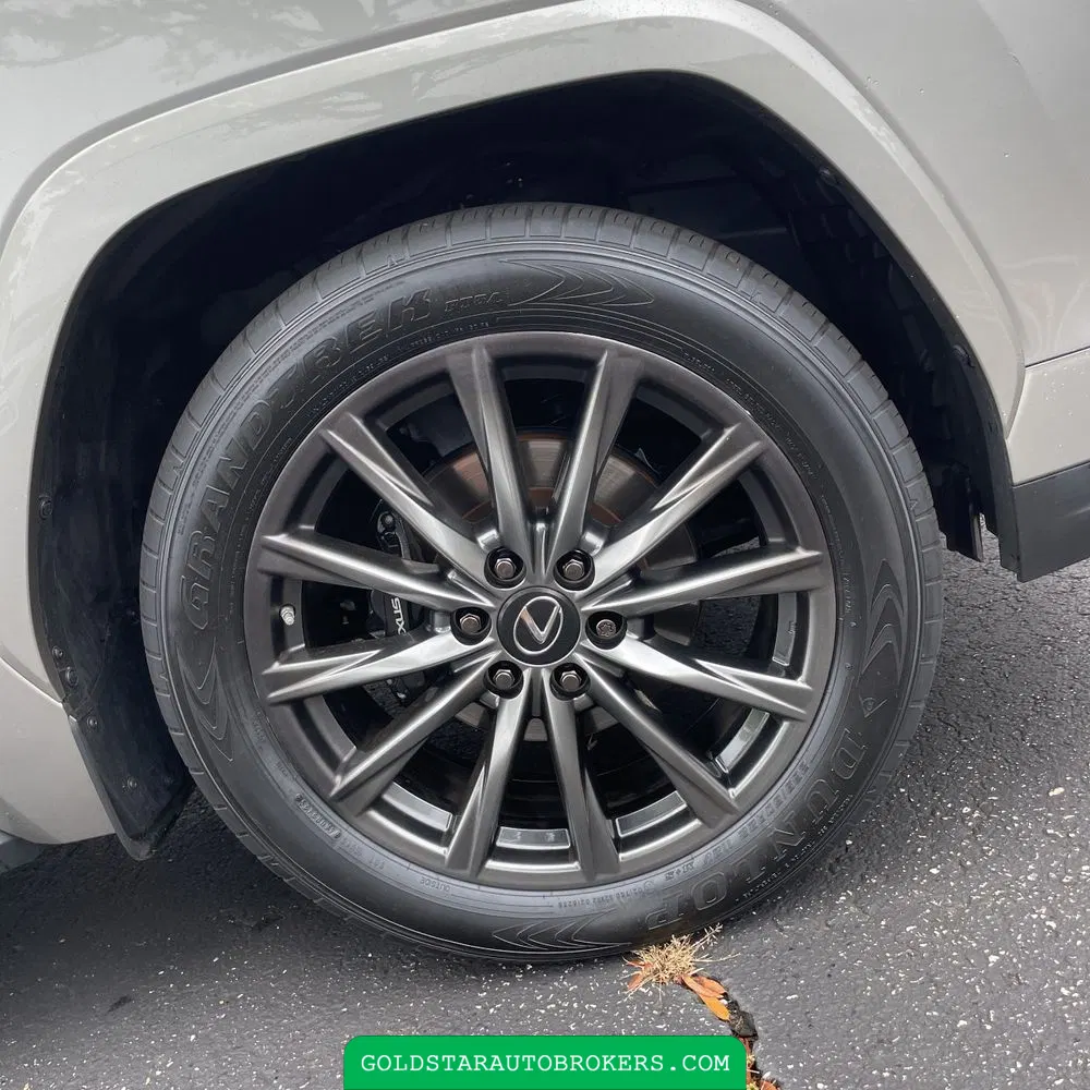2023 Lexus LX 600 F SPORT Handling