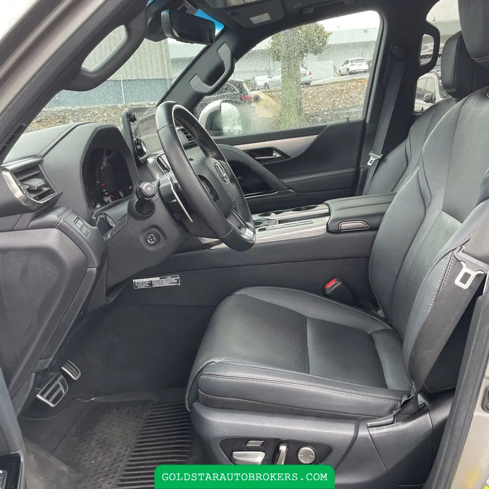 2023 Lexus LX 600 F SPORT Handling