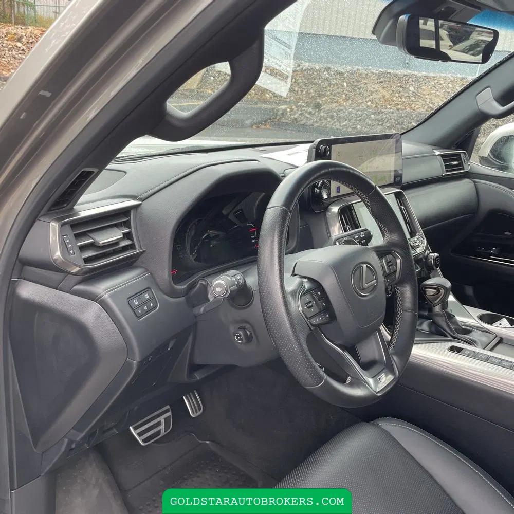 2023 Lexus LX 600 F SPORT Handling