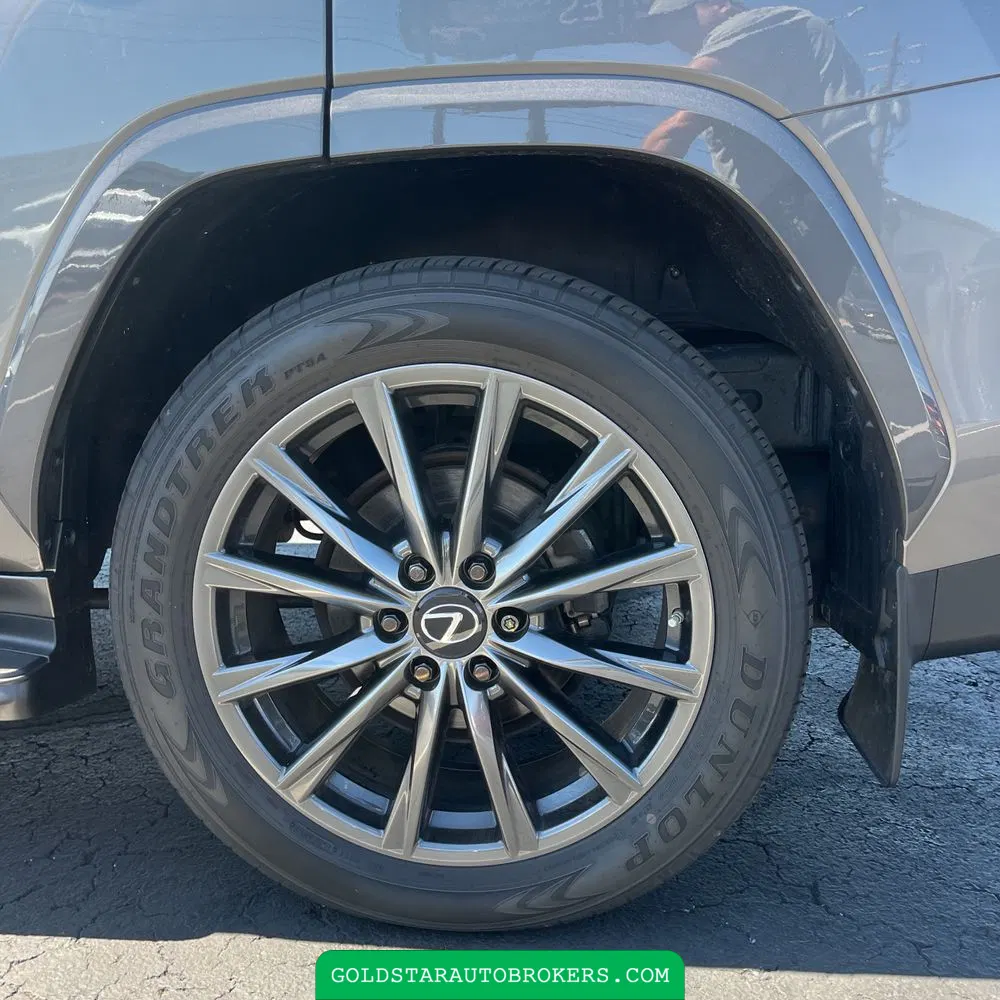 2023 Lexus LX 600 F SPORT Handling