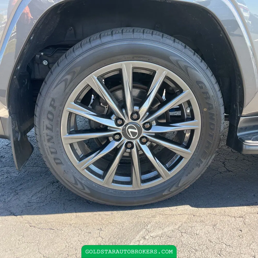 2023 Lexus LX 600 F SPORT Handling
