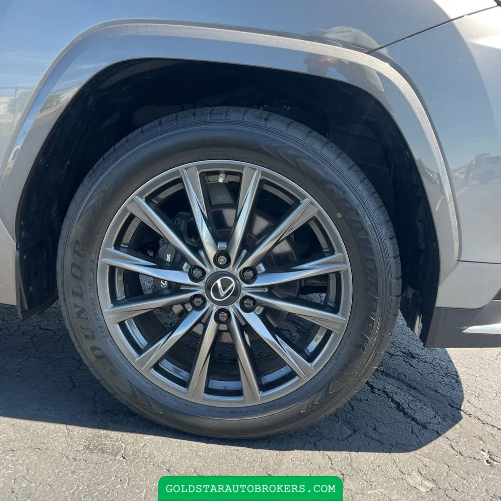 2023 Lexus LX 600 F SPORT Handling