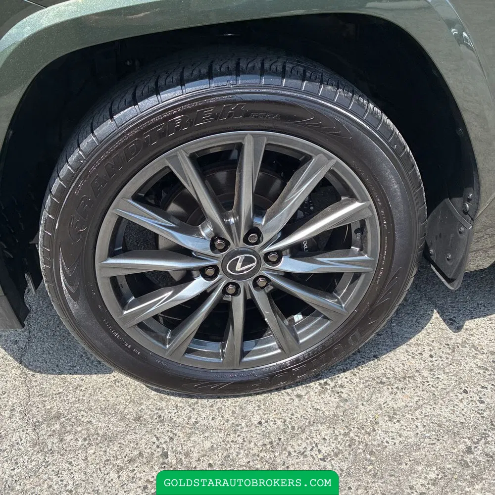 2024 Lexus LX 600 F SPORT Handling