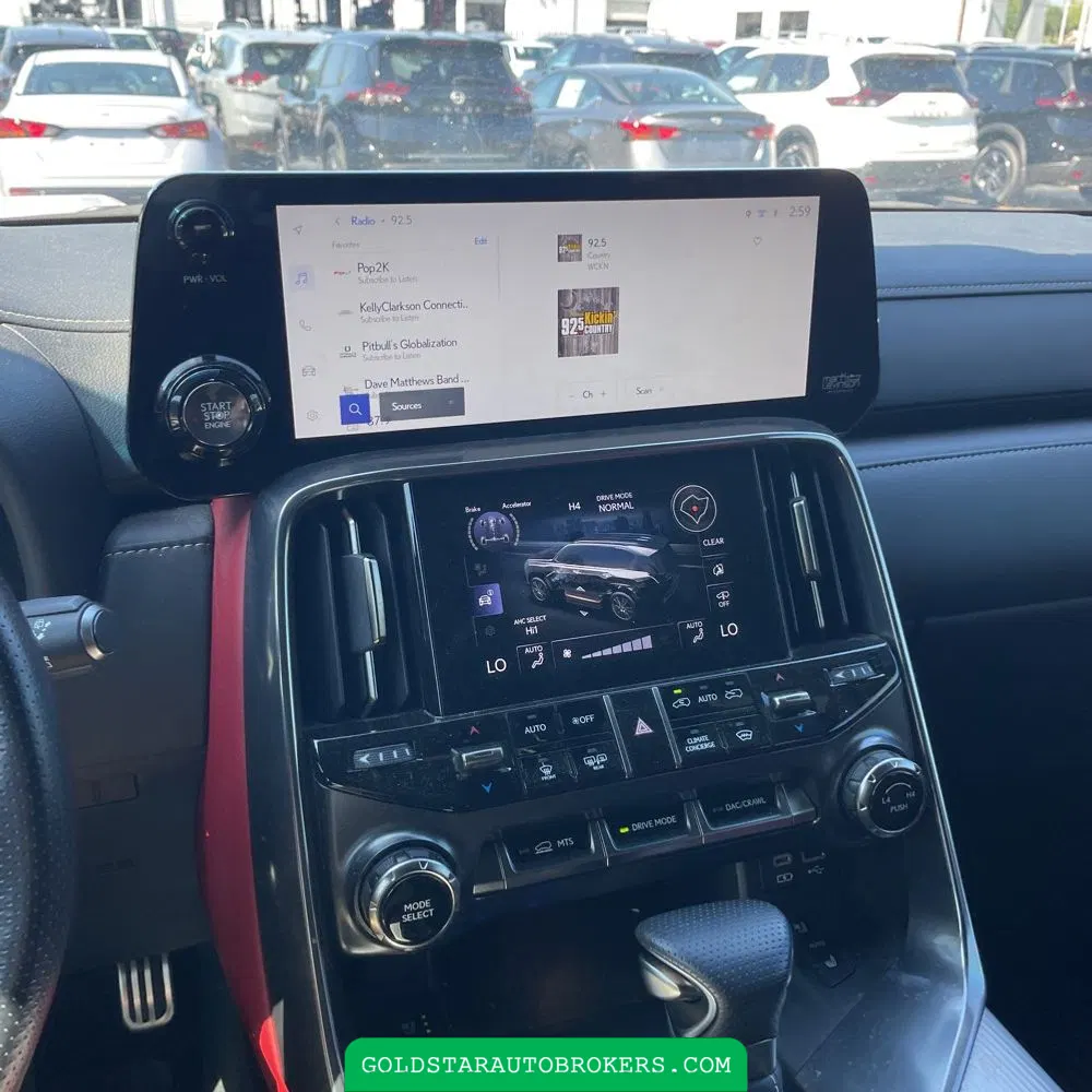 2023 Lexus LX 600 F SPORT Handling