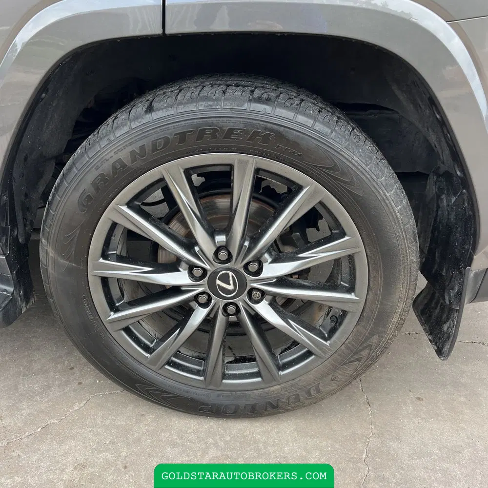 2024 Lexus LX 600 F SPORT Handling