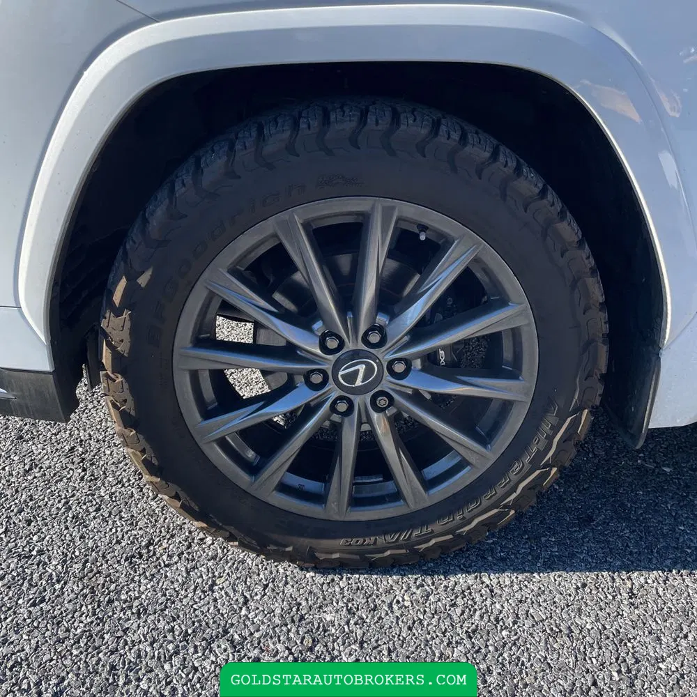 2024 Lexus LX 600 F SPORT Handling