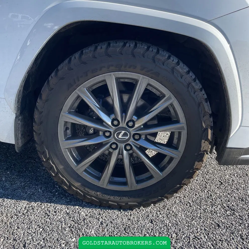 2024 Lexus LX 600 F SPORT Handling