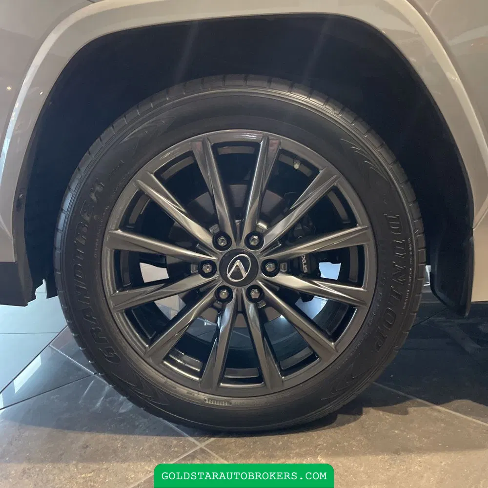 2023 Lexus LX 600 F SPORT Handling