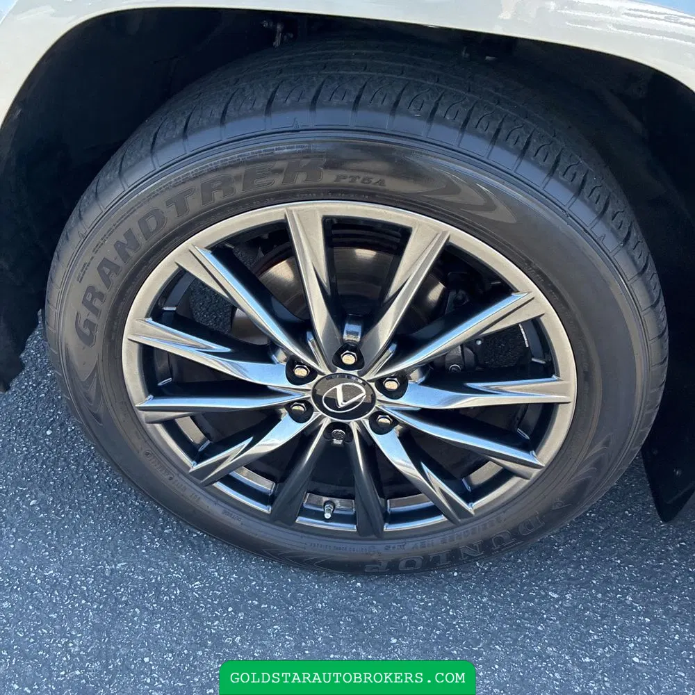 2023 Lexus LX 600 F SPORT Handling