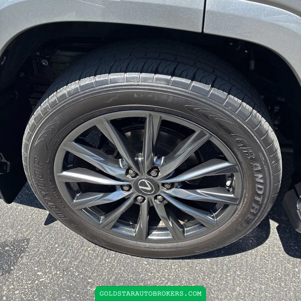 2023 Lexus LX 600 F SPORT Handling