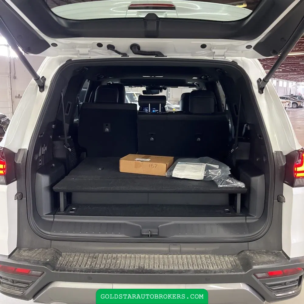 2025 Lexus LX 700h Overtrail
