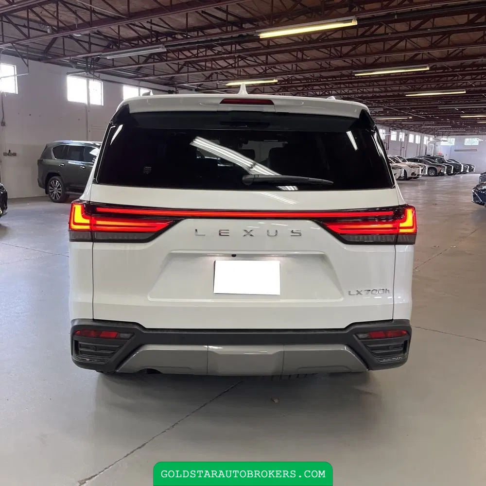 2025 Lexus LX 700h Overtrail
