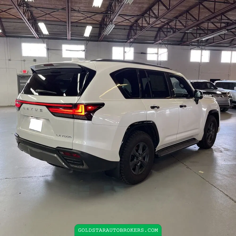 2025 Lexus LX 700h Overtrail