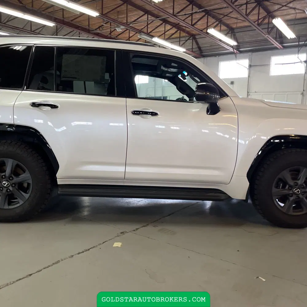 2025 Lexus LX 700h Overtrail