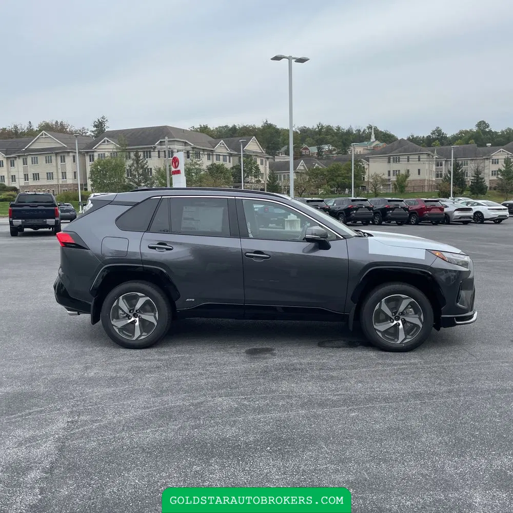 2025 Toyota RAV4 Plug-in Hybrid SE