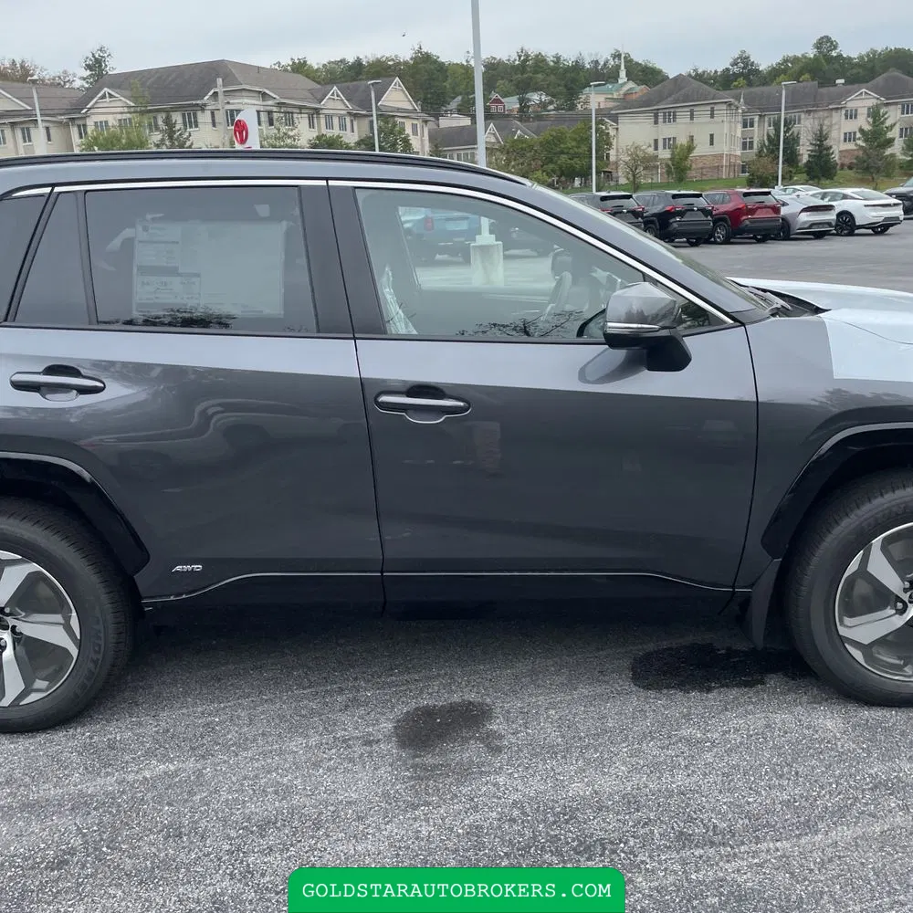 2025 Toyota RAV4 Plug-in Hybrid SE