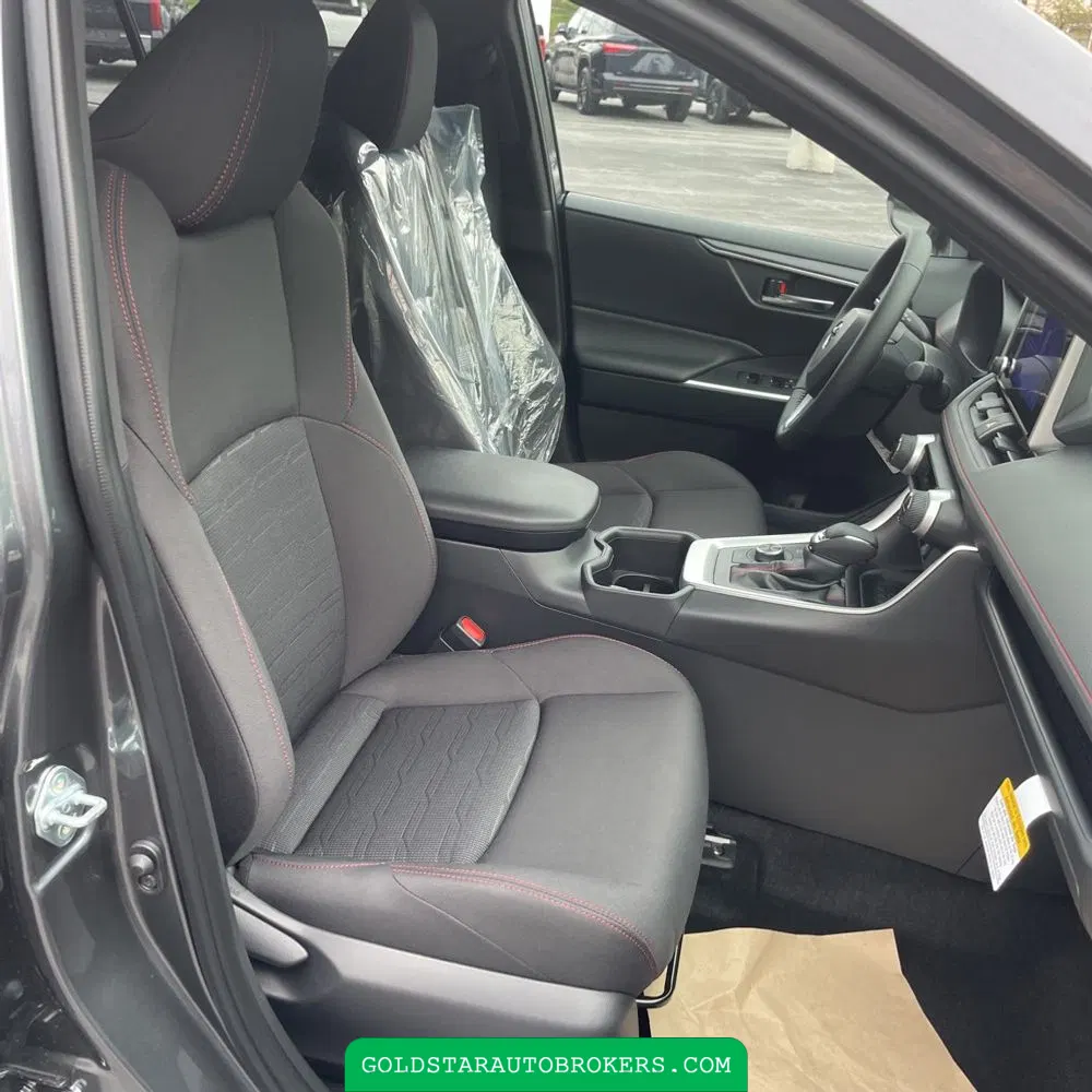 2025 Toyota RAV4 Plug-in Hybrid SE