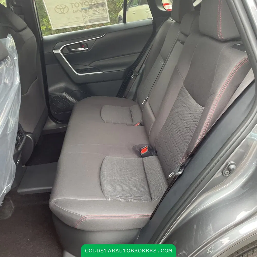 2025 Toyota RAV4 Plug-in Hybrid SE