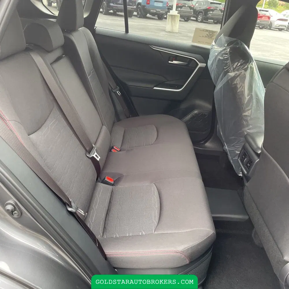2025 Toyota RAV4 Plug-in Hybrid SE