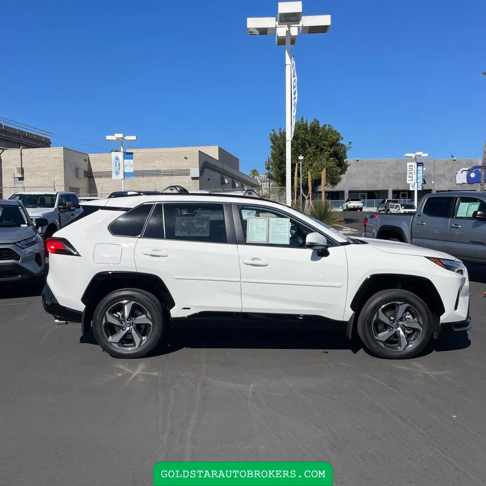 2025 Toyota RAV4 Plug-in Hybrid SE