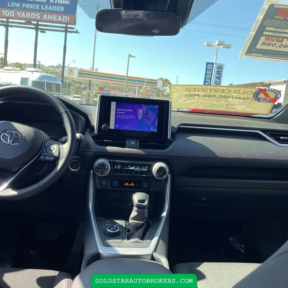2025 Toyota RAV4 Plug-in Hybrid SE