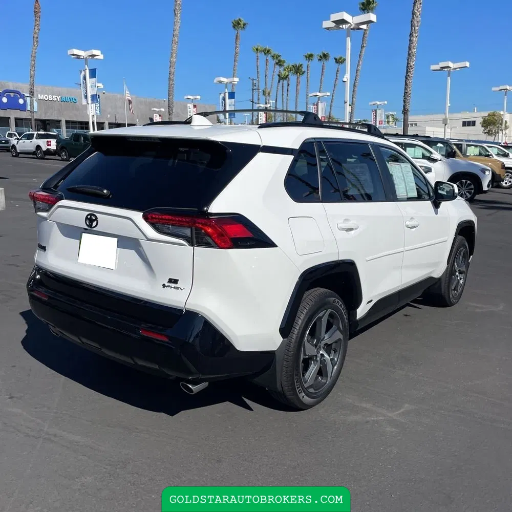 2025 Toyota RAV4 Plug-in Hybrid SE