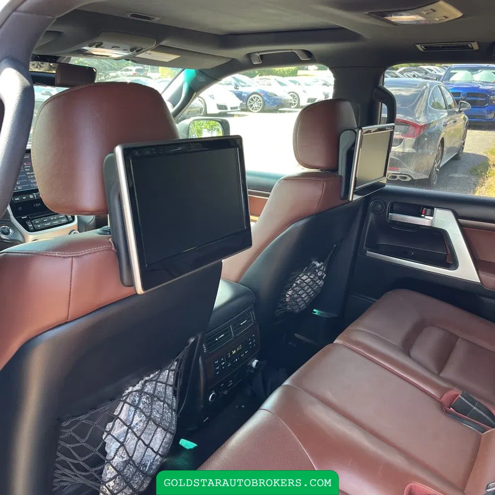 2017 Toyota Land Cruiser Base